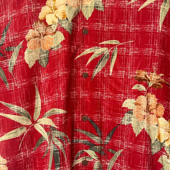 Tommy Bahama 100% Silk Button Up Hawaiian Shirt Short Sleeve - Picture 2 of 7
